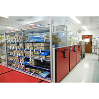 醫院藥房網格移動式貨架_醫院工程項目電鍍鉻線網貨架解決方案